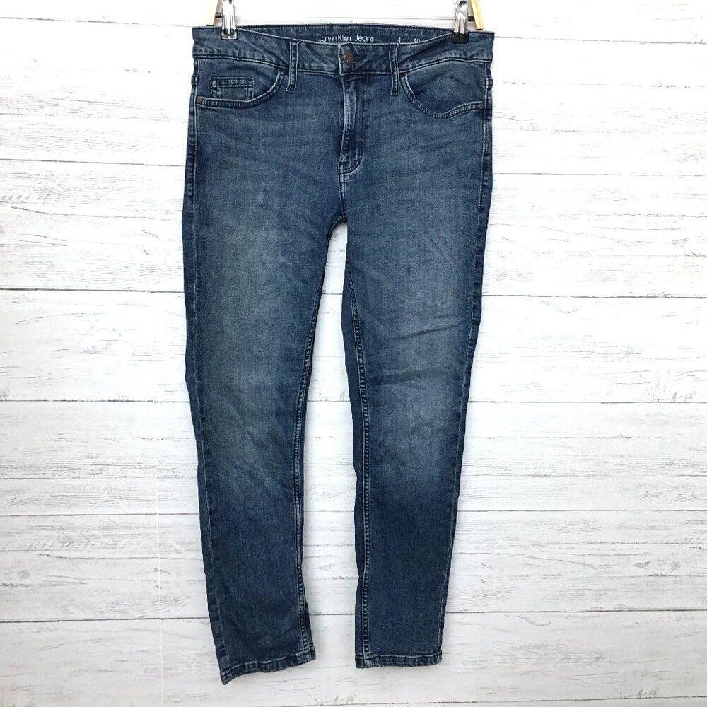 Calvin Klein Jeans Women's Slim Boyfriend Stretch Medium Wash size 4 length 28"